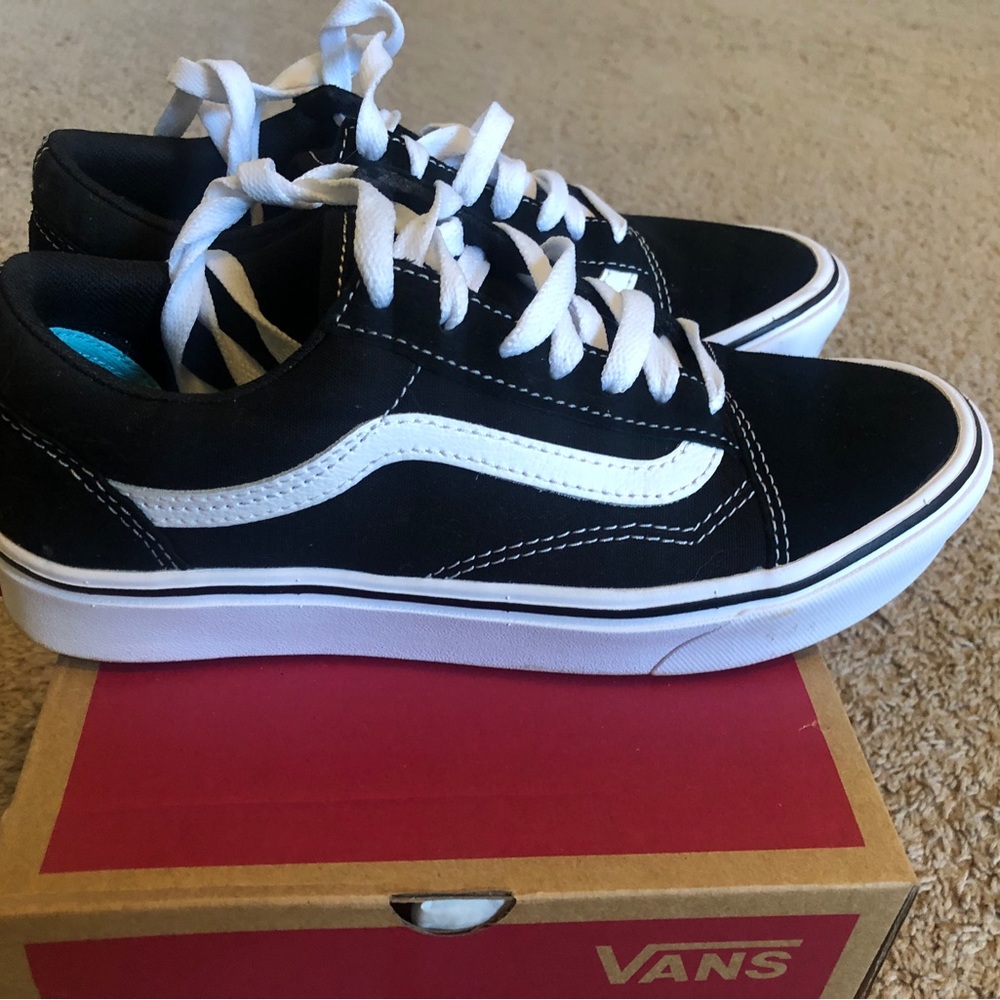 Black Vans Comfy Cush